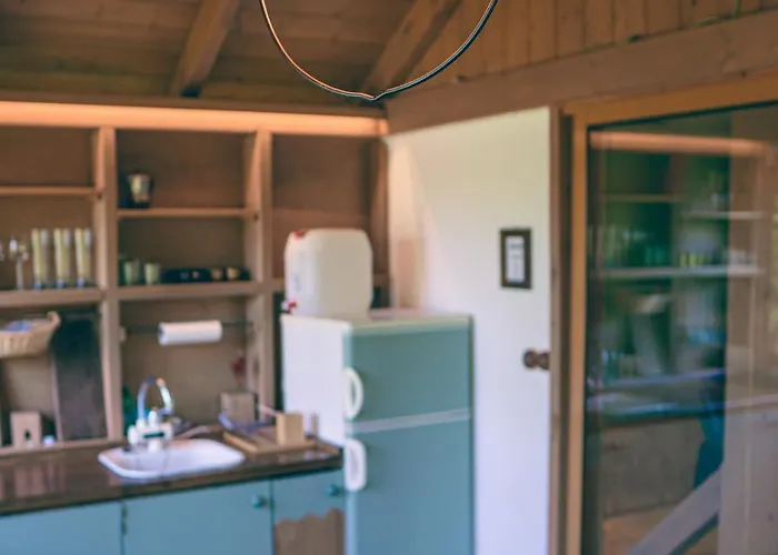 Kiskas - Eco Riparian Foresthouse 度假居 包姚
